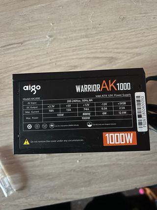 Fuente de Alimentación PC Negra