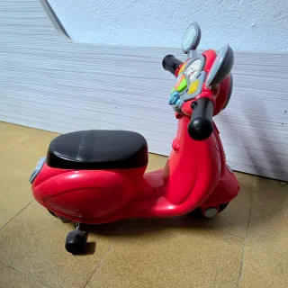 Vespa Primavera (Chicco) – Moto Correpasillos
