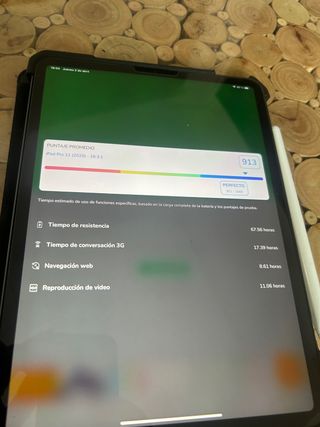 iPad Pro 11 256GB Gris Espacial + Logitech
