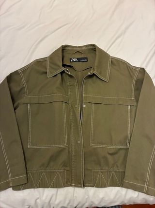 Cazadora verde entretiempo