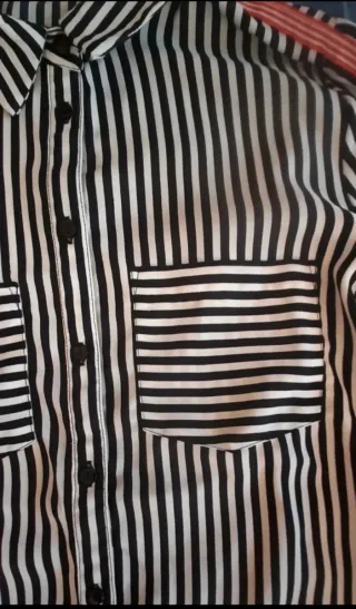 Camicetta Jennifer righe nere, bianche e rosso