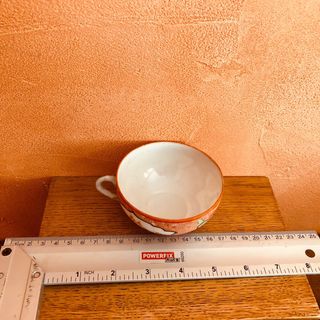 Taza de porcelana china decorada