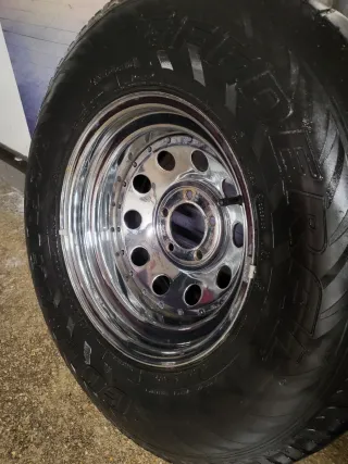 Llantas + 4 neumáticos