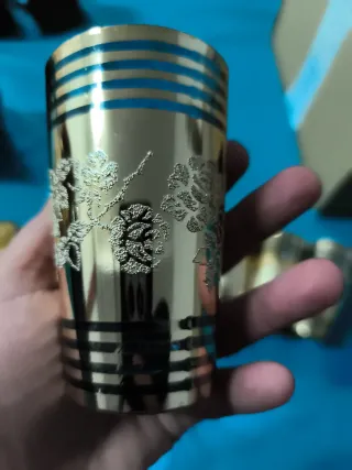 Elegantes 6 vasos de té dorados