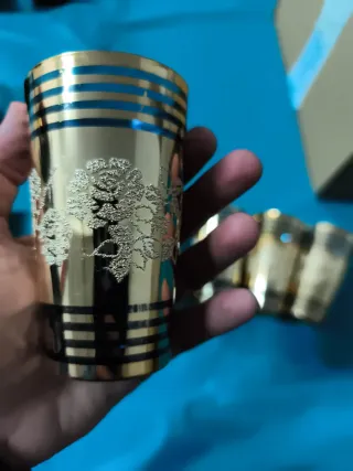 Elegantes 6 vasos de té dorados