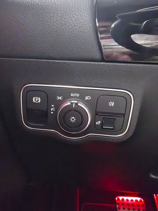 Mercedes-Benz Clase B 180 d AMG Line