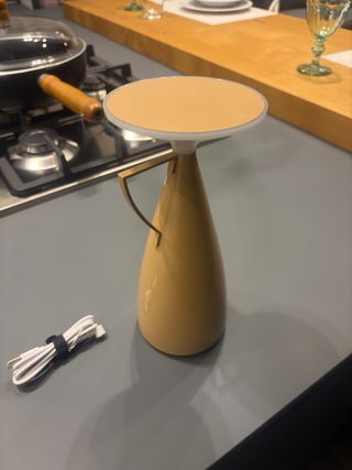 Lampada Kartell Camomille Beige/Oro ricaricabile