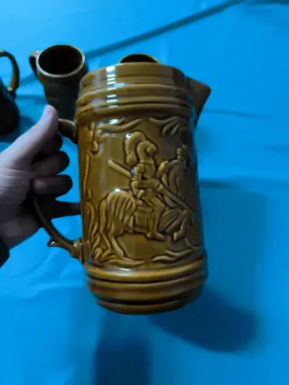 Jarra y 4 vasos cerveza cerámica