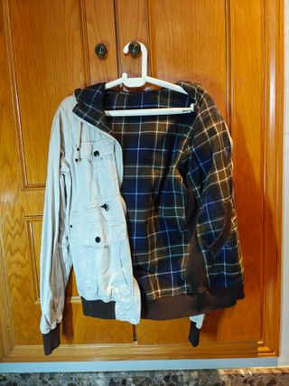 Chaqueta Napapijri Beige con Capucha Talla M