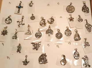 Colgantes de bruja en plata