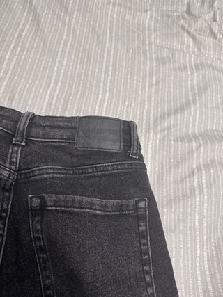 Pantalones vaqueros negros