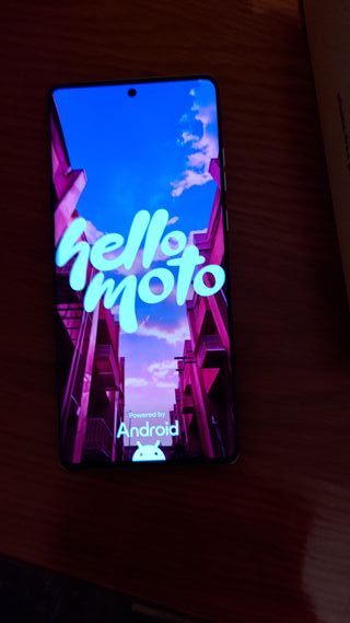 Motorola Edge 50 con KASCO