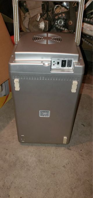 Nevera portátil enchufable