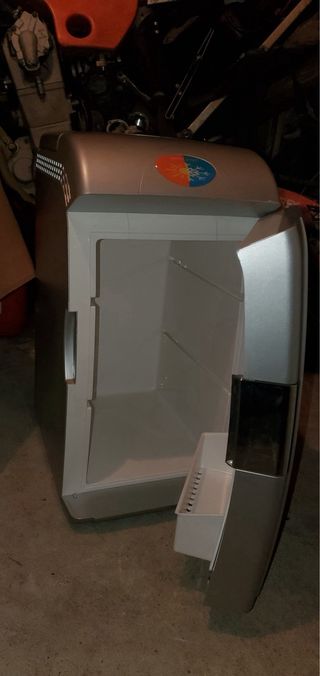 Nevera portátil enchufable