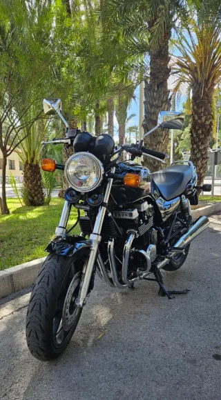 Honda CB 750 Seven Fifty