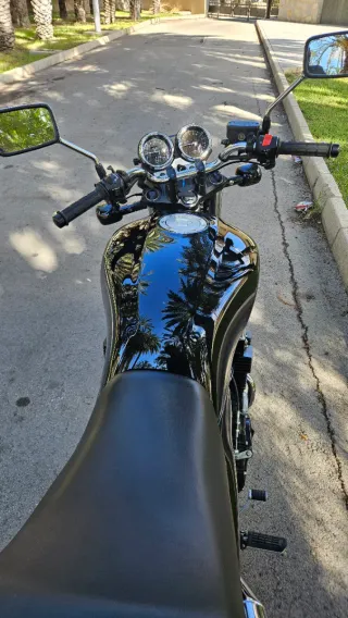 Honda CB 750 Seven Fifty