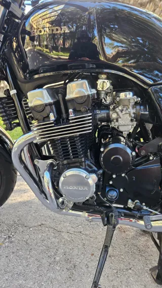 Honda CB 750 Seven Fifty