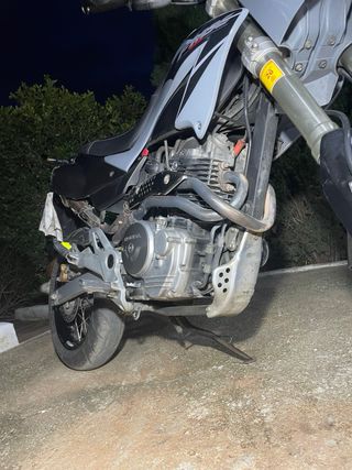 Honda FMX 650 Supermotard