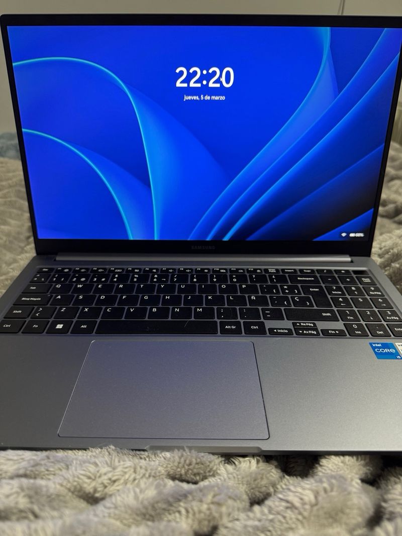 Portátil Samsung Galaxy Book 4 Gris/Plata afbeelding 2