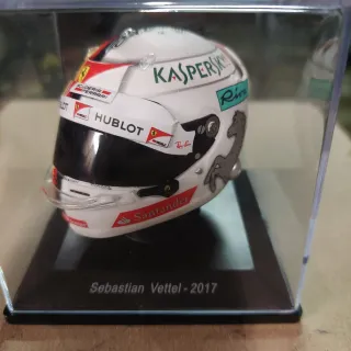 Casco Sebastian Vettel 2017 Ferrari
