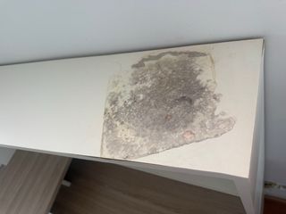 Escritorio con estantería y almacenaje