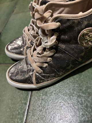 Zapatillas Calvin Klein Jeans y guess