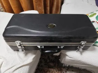 Trompeta J. Michael TR-200