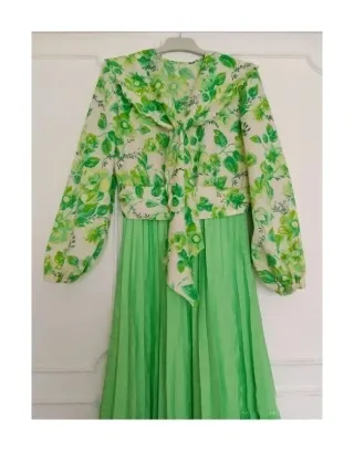 Vestido largo verde y blanco