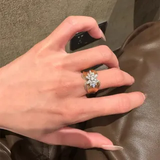 Anillo francés vintage ancho con brillantes