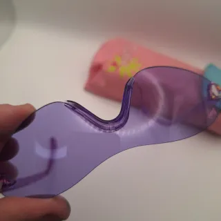Occhiali da sole Barbie viola con custodia rosa