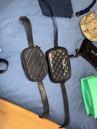 Lote 14 bolsos y riñoneras variados