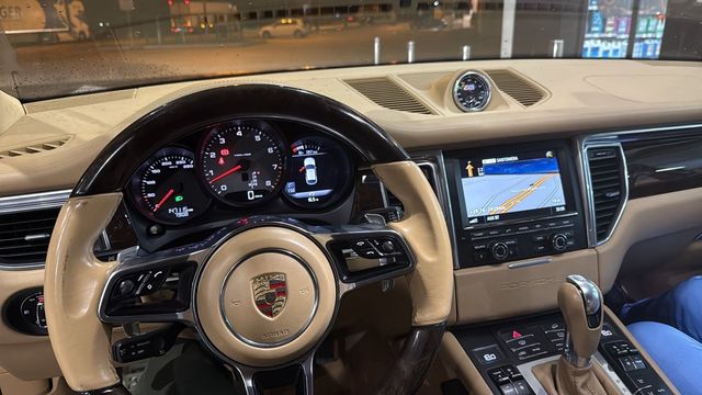 Porsche Macan 2016