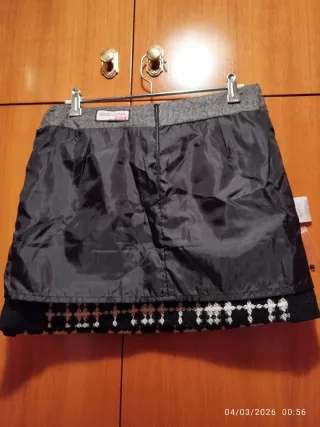 Falda Desigual Gris y Negra