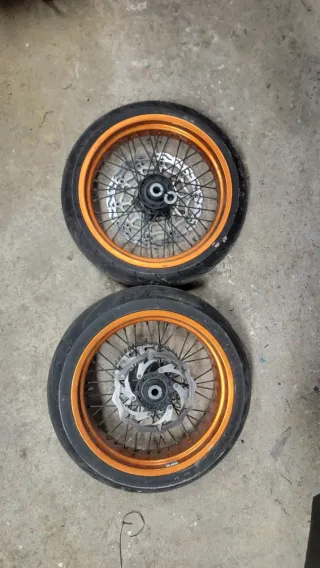 Llantas Supermotard Exel + kit galfer overside