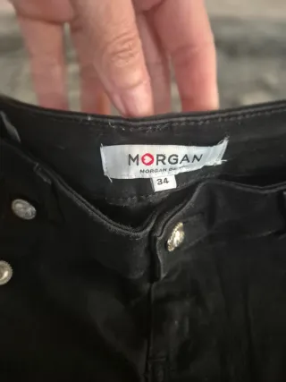 Pantalón vaquero negro Morgan con estampado