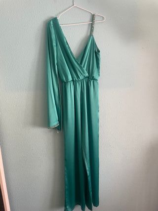 Mono verde satén de invitada