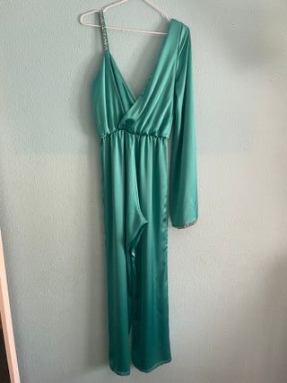 Mono verde satén de invitada