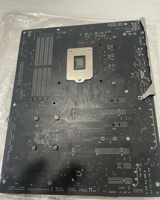 Placa Base Gigabyte Z390 Aorus Pro