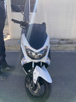 Yamaha NMAX 125 Blanca 2020 NEGOCIABLE