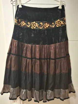 Falda larga vintage negra y marrón