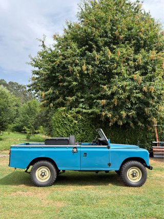 Land Rover Santana