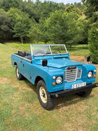 Land Rover Santana