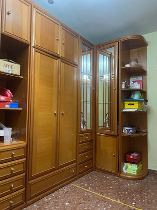 Dormitorio juvenil en buen estado