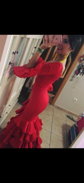 Traje de Flamenco Rojo con Volantes
