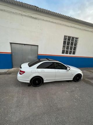 Mercedes-Benz Clase C 2011