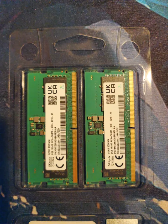 6x SK hynix DDR5 8GB 5600MHz SODIMM