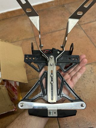 Portamatrículas Forza 750