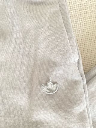 Pantalón chándal Adidas azul claro Talla 40