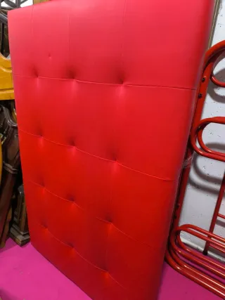 Cabecero polipiel rojo 135cm