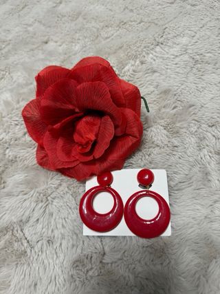 Lote Flamenco: Pendientes y Flor Roja